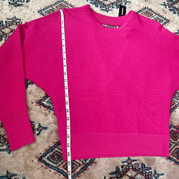 *NWT* Express Hot Pink Ribbed Open Back Dolman Sleeve Sweater - Picture 10 of 16
